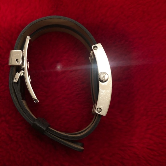 Dolce & Gabbana dual leather strap wrist watch (needs new battery) main image 9
